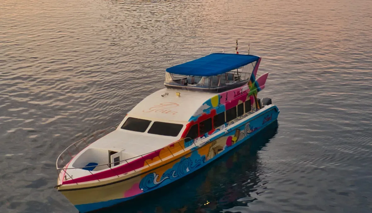 Komodo Private Boat: Premium vs. Standard Service & the Reality of Police Escorts in Bali