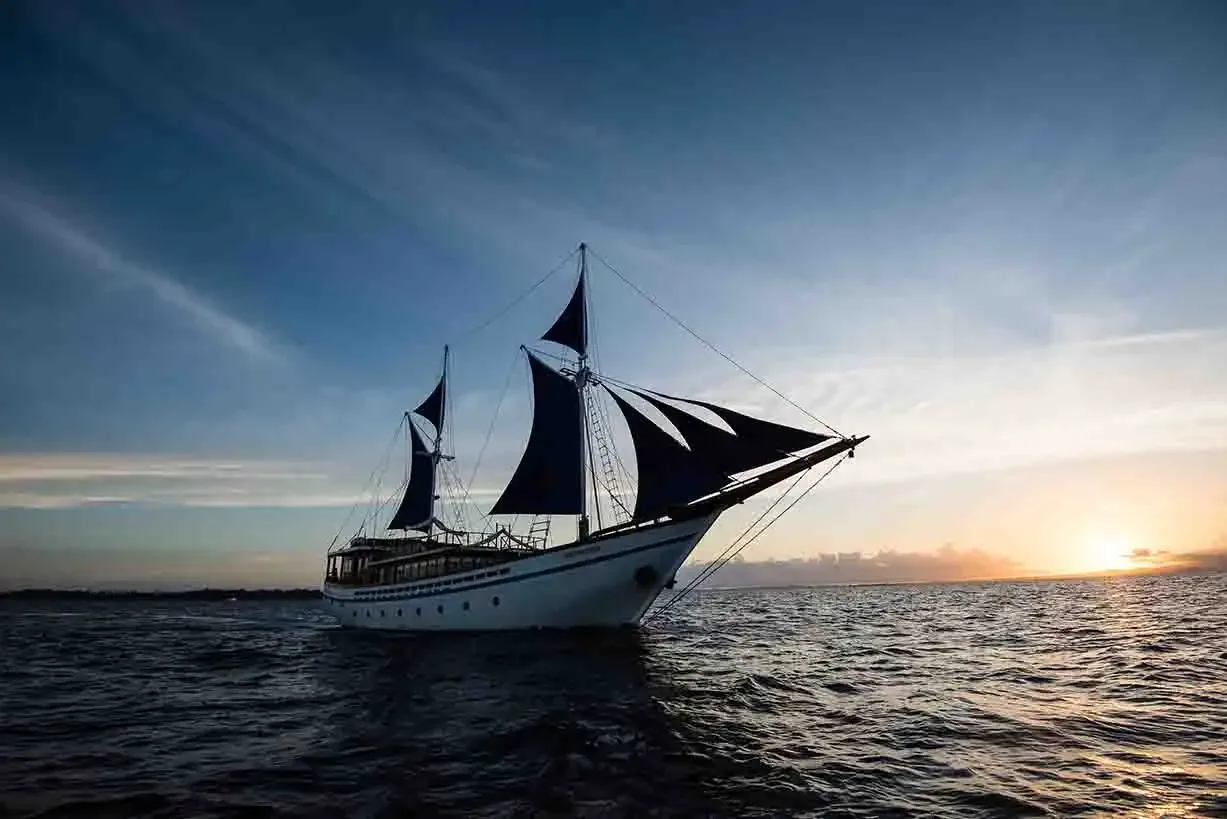 Komodo Luxury Cruise: The Insider’s 2027 Pre-Trip Checklist